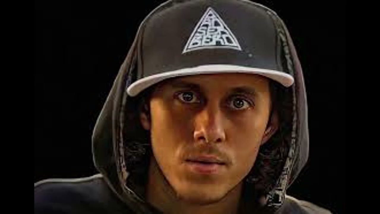 Canserbero - Dios No Está en Mi Barrio (IA)