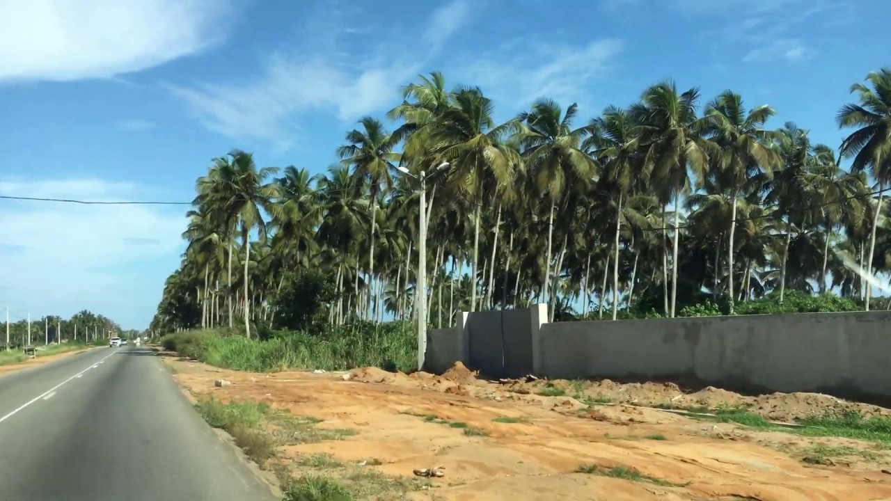 On the way to Grand-Bassam, Ivory Coast, Nice Tropical road!
