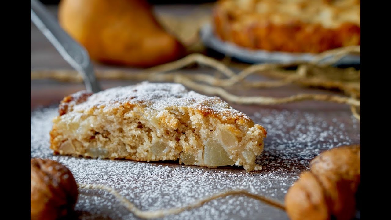 Torta alle Pere e Noci Senza Uova