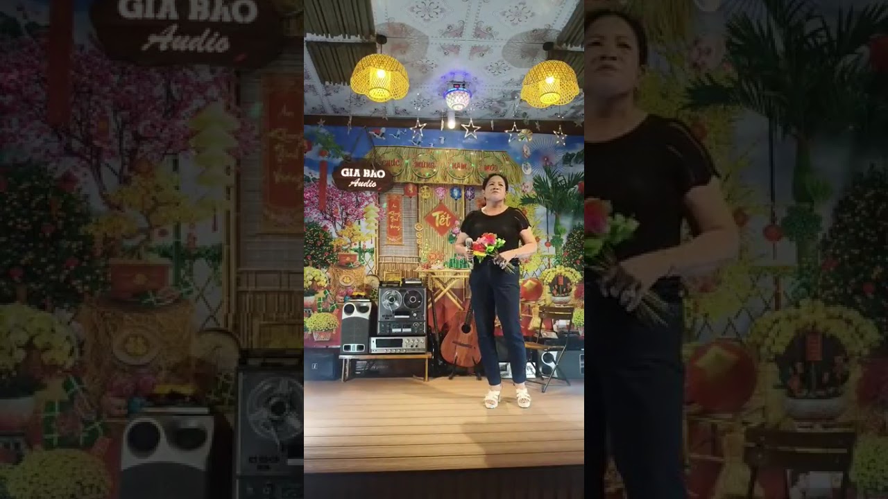 Chiều Sân Ga - chị Năm II Hát Với Nhau Gia Bảo 