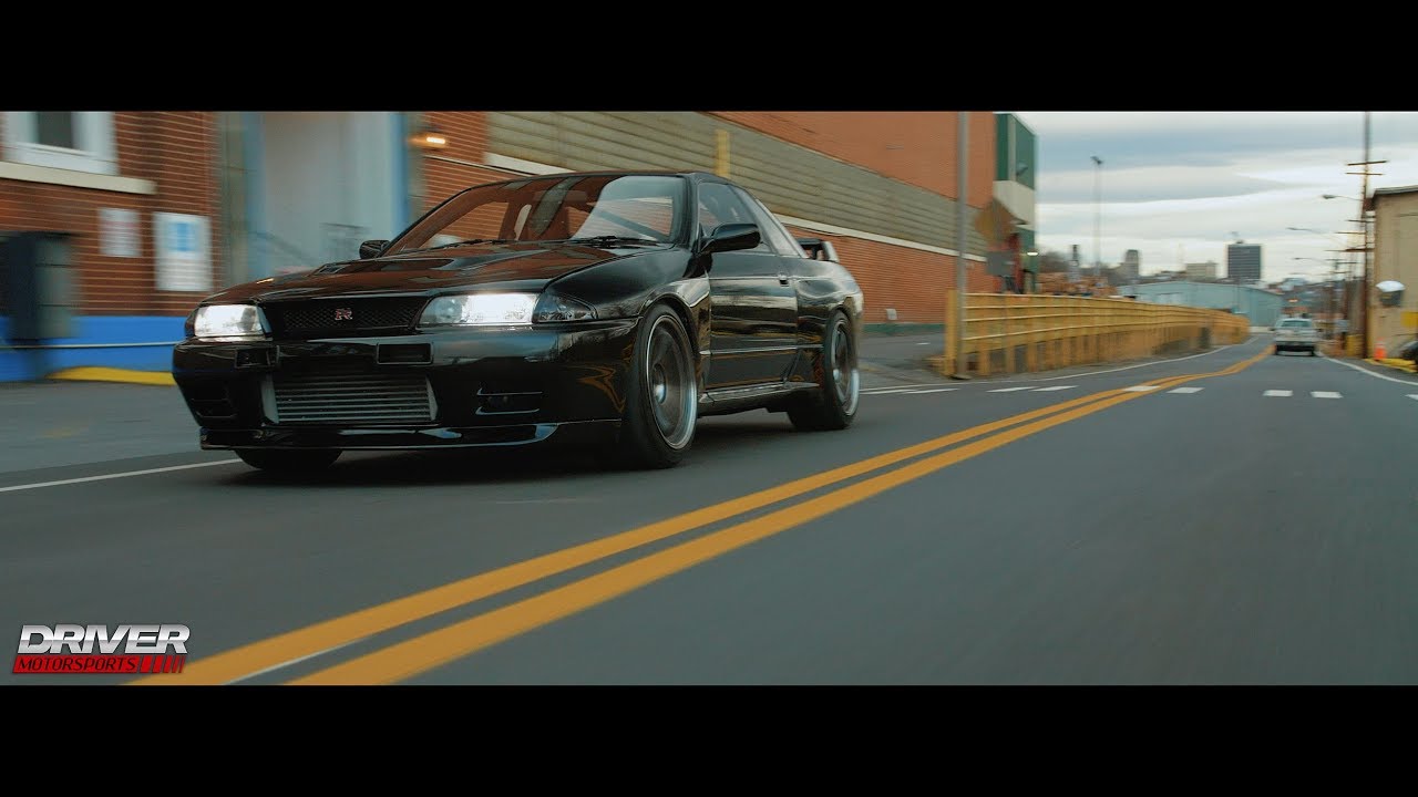 Black Nissan Skyline R32 GTR With HKS Turbos TE37 Greddy Cams OS Giken