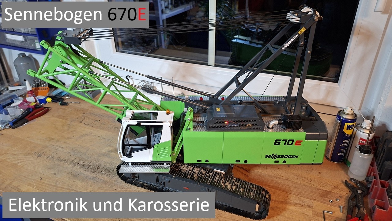 RC Kran Sennebogen 670E:  Elektronik und Karosserie