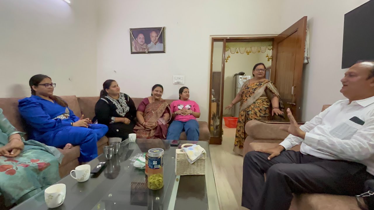Ab Chale Diwali Dene Rakhi Bua Aur Sneh Bua Ke Ghar / Bhawna Didi Aur Mamta Bua Se Bhi Hogya Meet-up