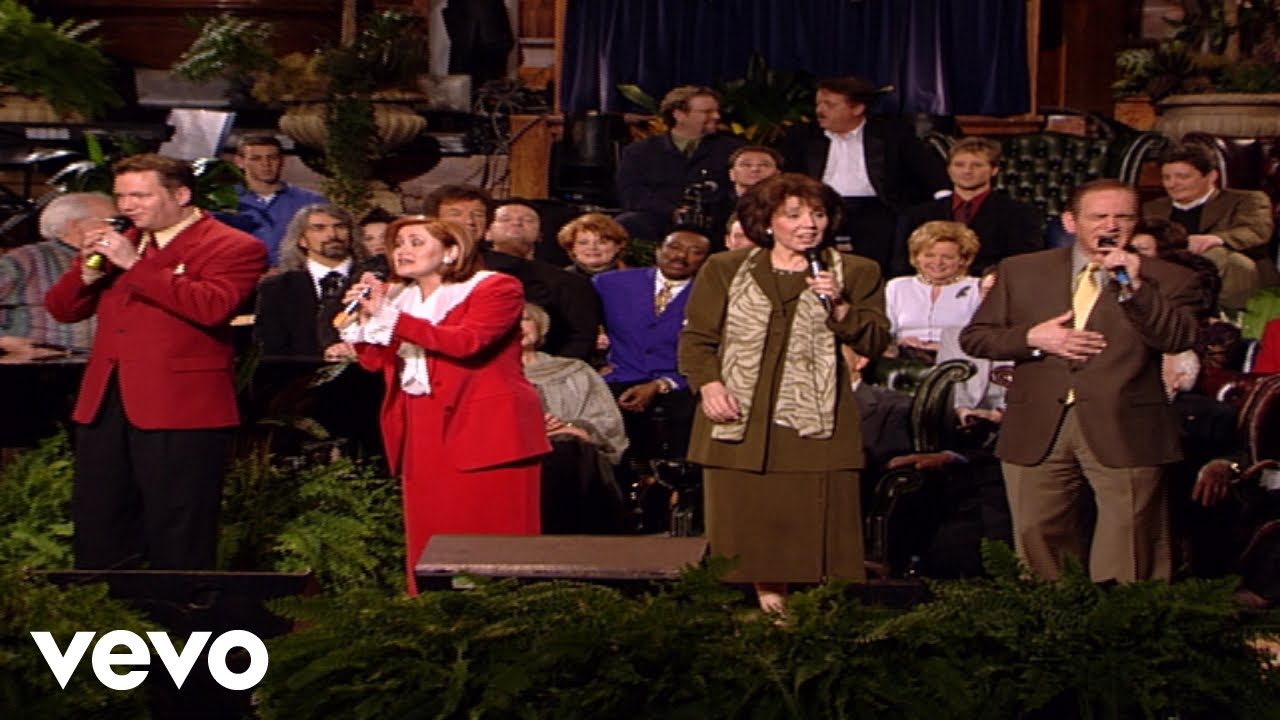 Bill & Gloria Gaither - I Am [Live] ft. The Hoppers