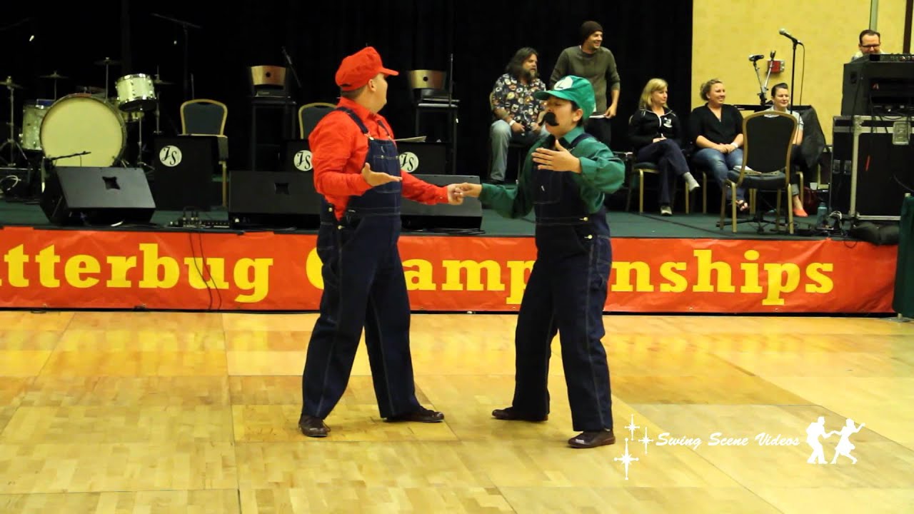 Super Mario Bros Dance Swing (HD-BEST VERSION)