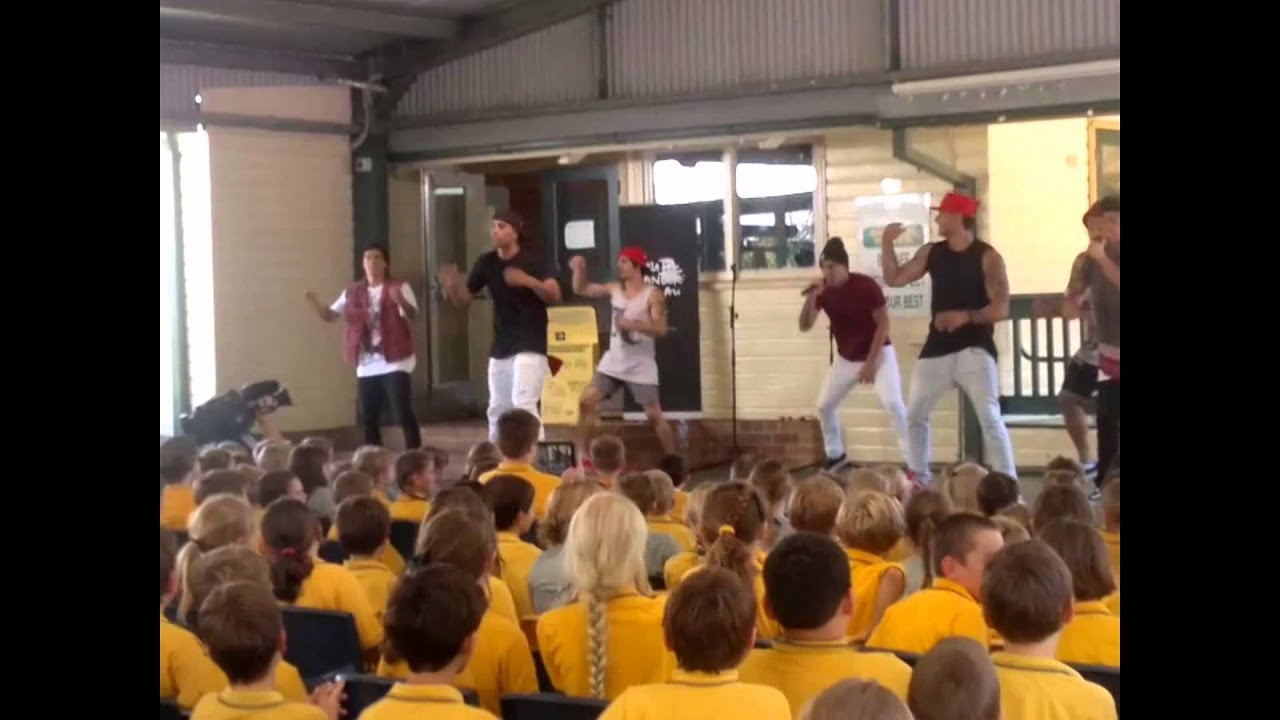 Justice Crew @ Lisarow Public School 8th Feb 2013