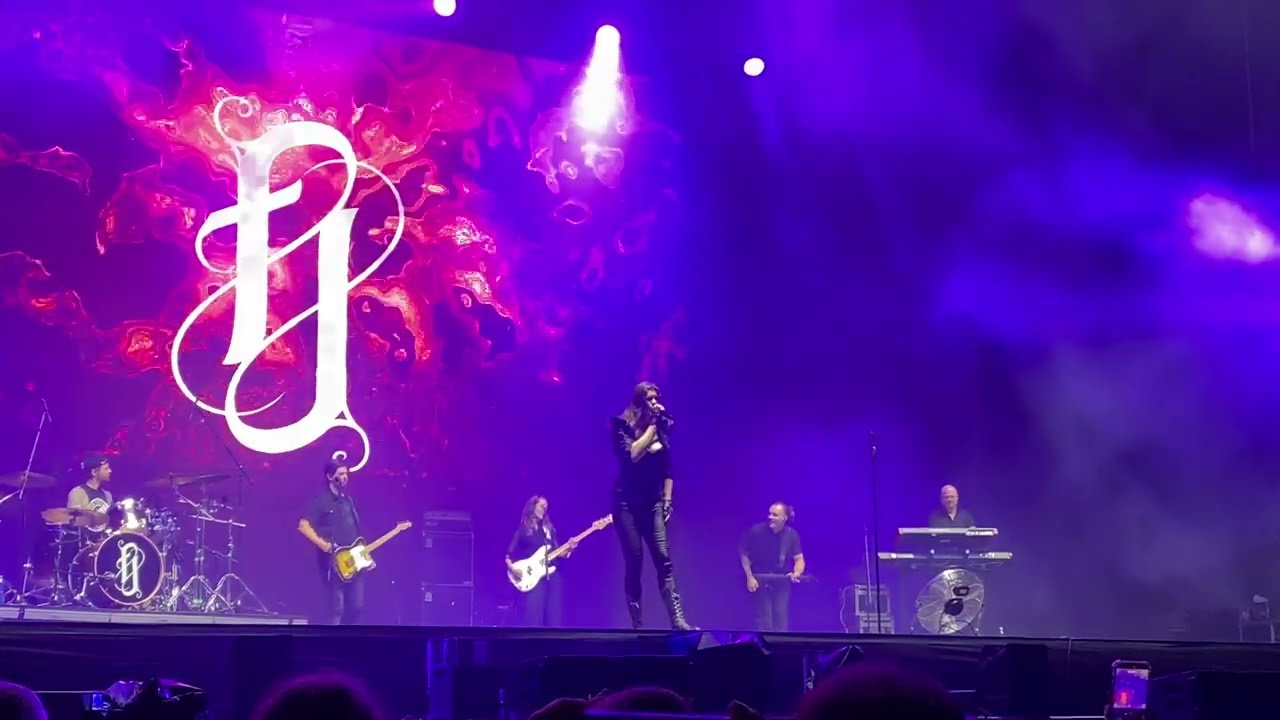 Floor Jansen – Amaranth (Masters of Rock 2025)