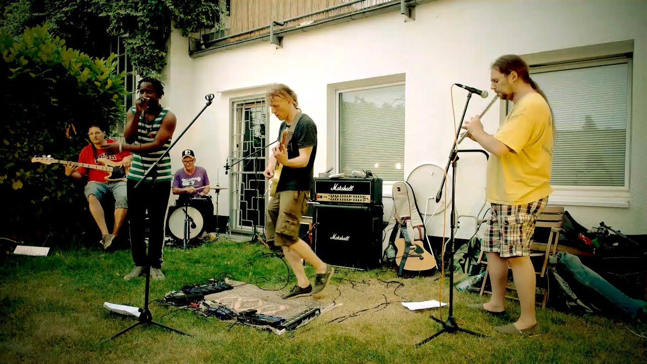 Hervidero feat. Peter Roots - Chispas