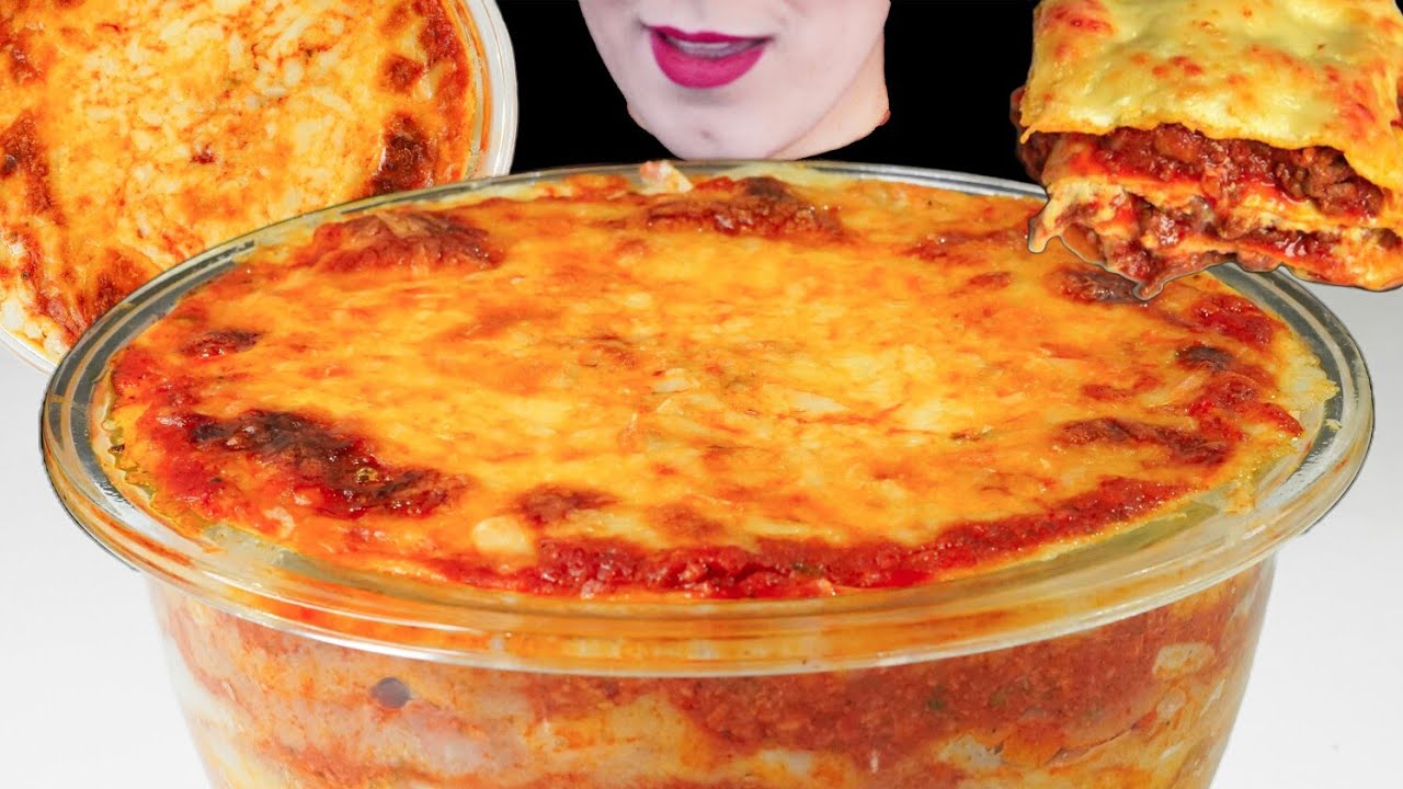 ASMR CHEESY LASAGNA (EATING SOUNDS) NO TALKING MUKBANG  #asmr #mukbang #asmreating