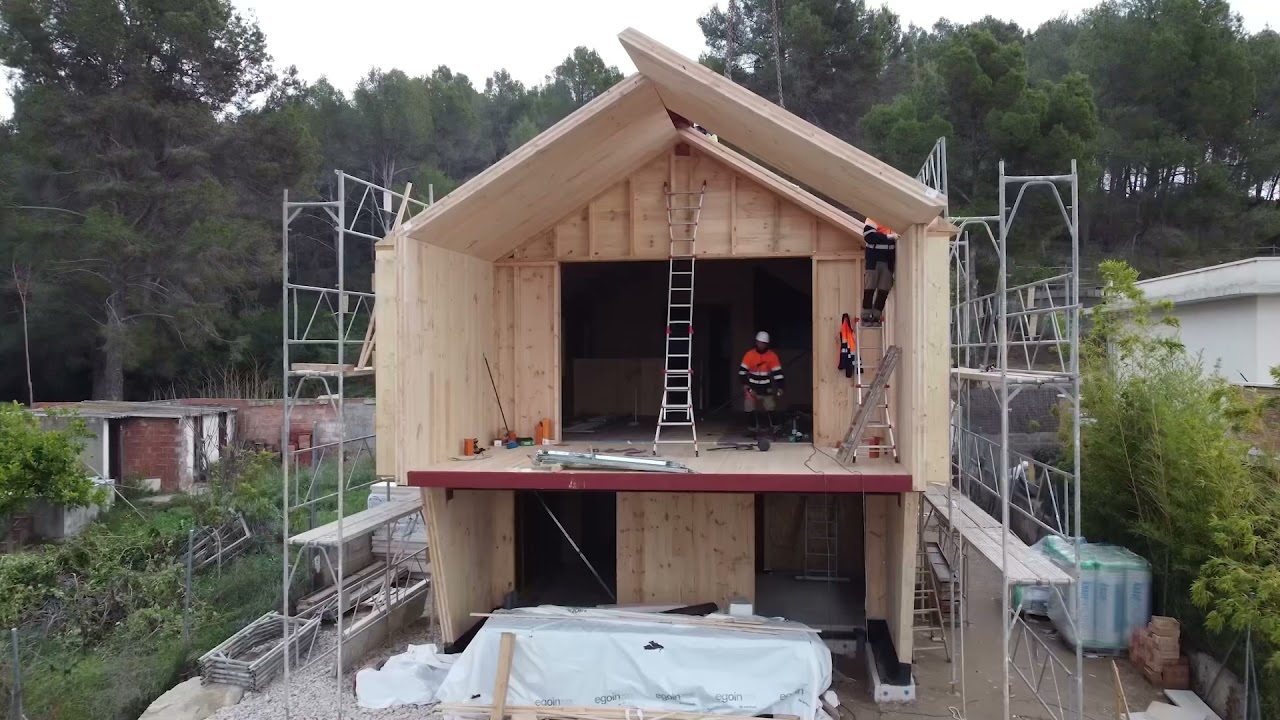La 1ª #passivhaus Plus de #catalunya. Construcción #biopasiva
