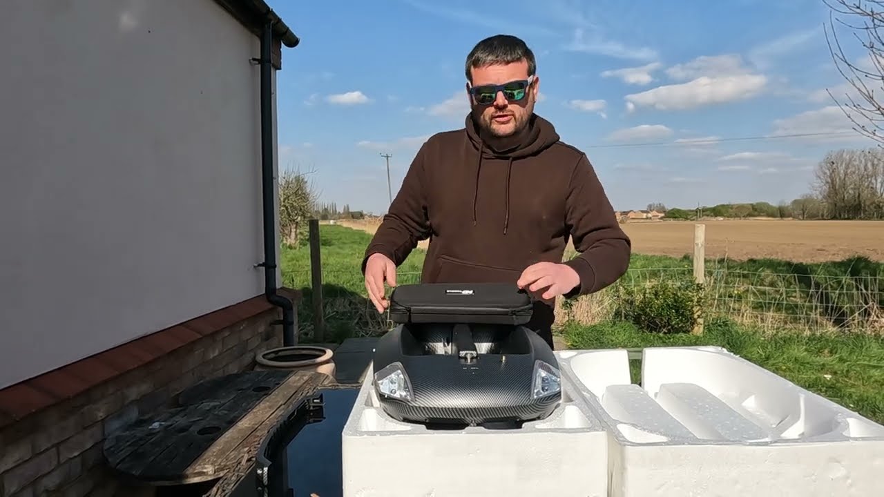 UNBOXING NEW ND2 BAIT BOAT!!!!