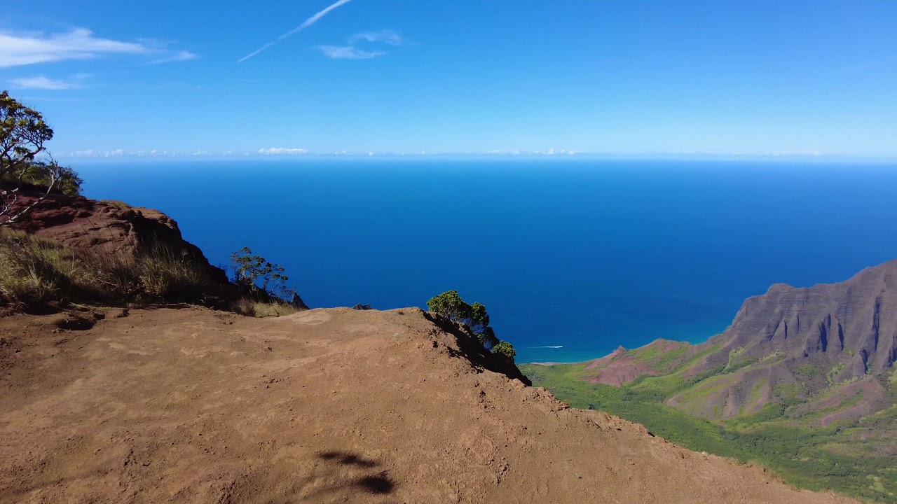 Intense and beautiful hike on the Kalepa Ridge Trail in Kokee State Park, Kauai