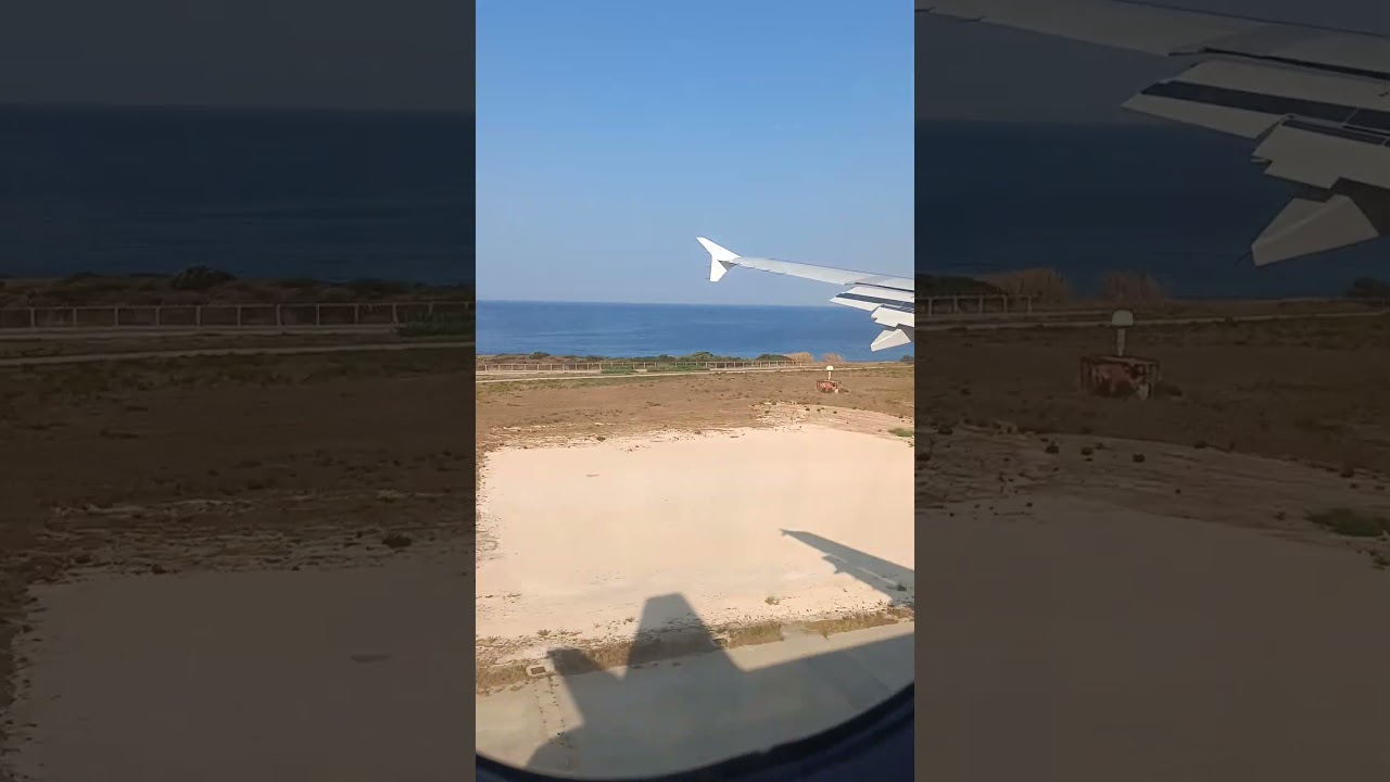 Landing @ Kefalonia Airport (A321 Condor)