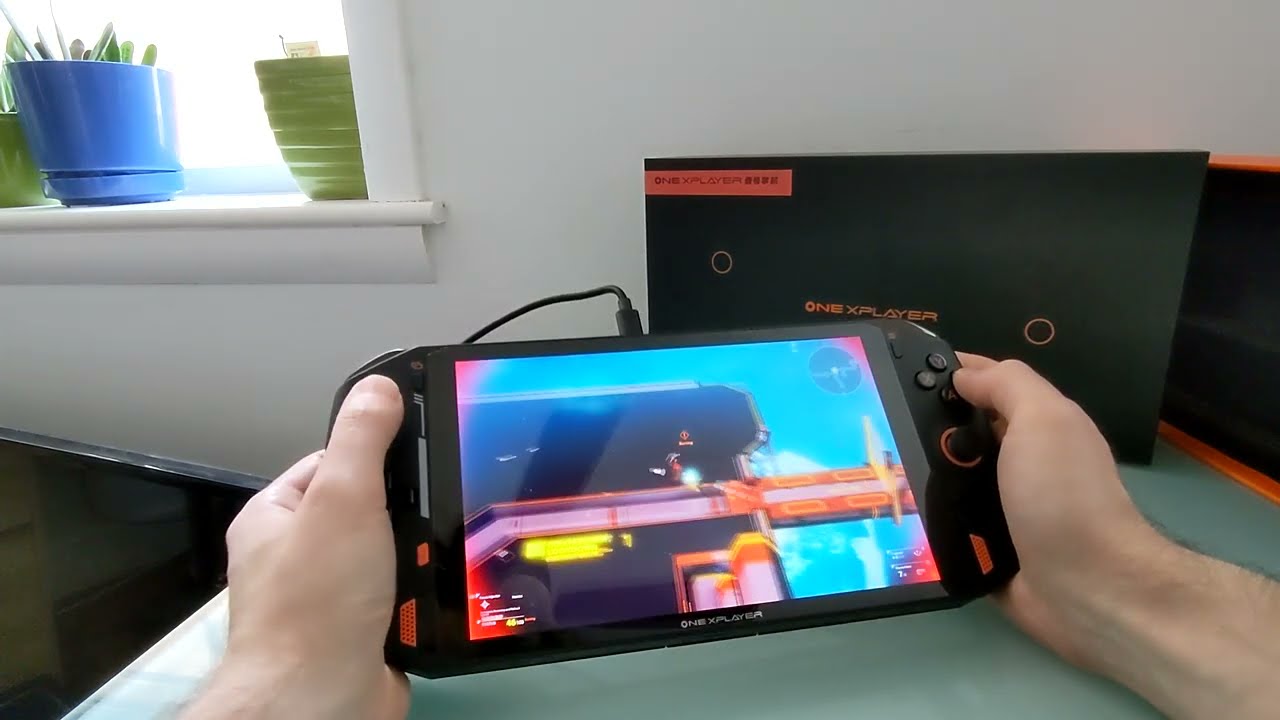 ONEXPLAYER handheld gaming PC unboxing and first look (Intel Tiger Lake/Iris Xe/16GB RAM)