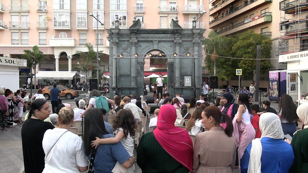 Concierto triunfal de Himad Mehdi y colchonetas por Eid al-Adha