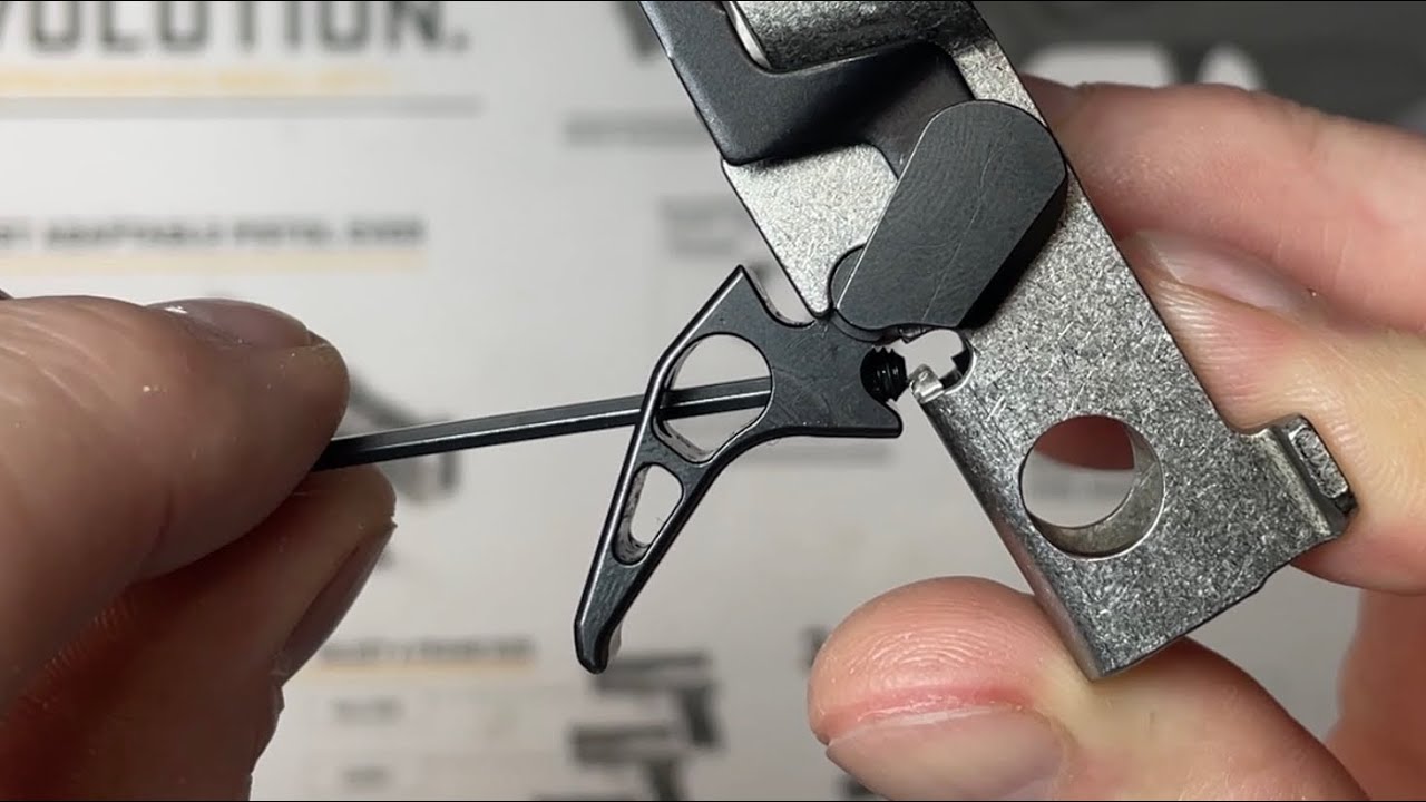 Как снять и установить спусковой крючок SIG Sauer P250