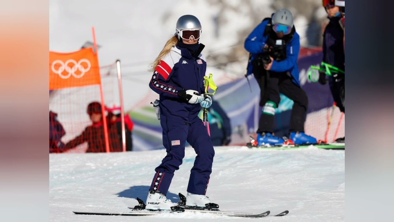 Lindsey Vonn's, Olympic comeback ended in horror, as she crashed just seconds into her run.