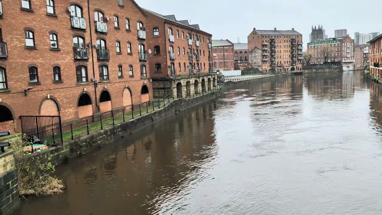 Leeds City Centre Video 6 - Bridge Canal