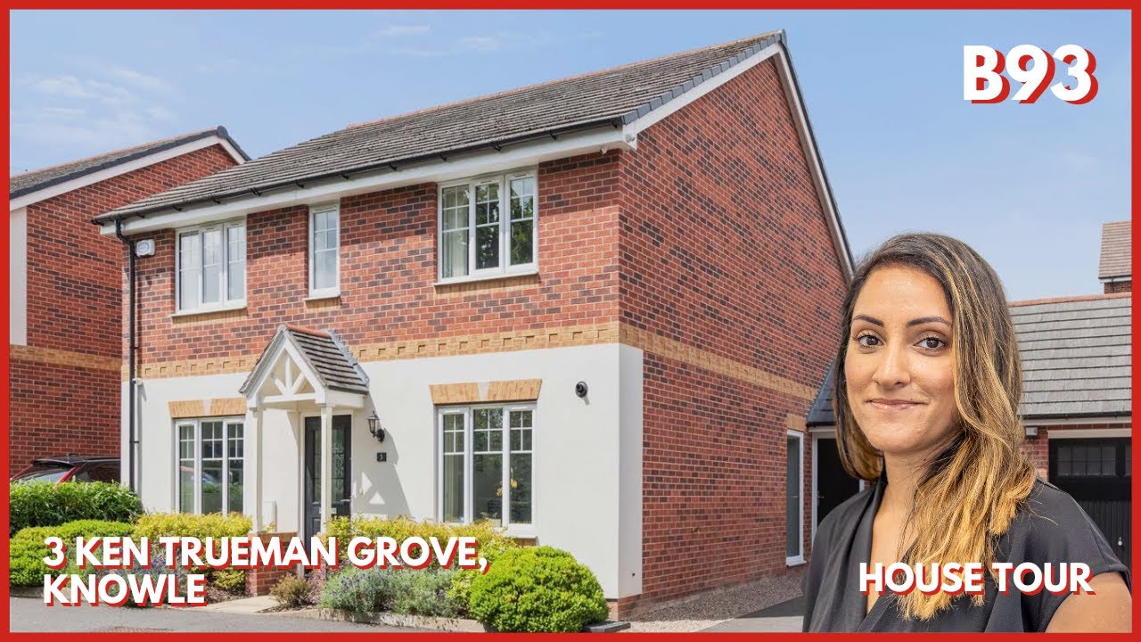 Stunning four bedroom detached family home with open views to front set within a quiet cul-de-sac.