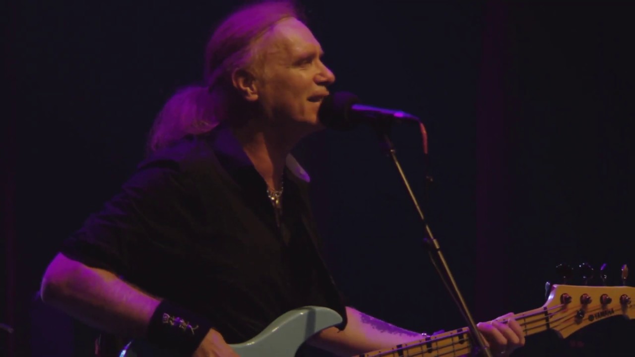 The Winery Dogs - I'm no Angel / Elevate (Dog Years - Live In Santiago)