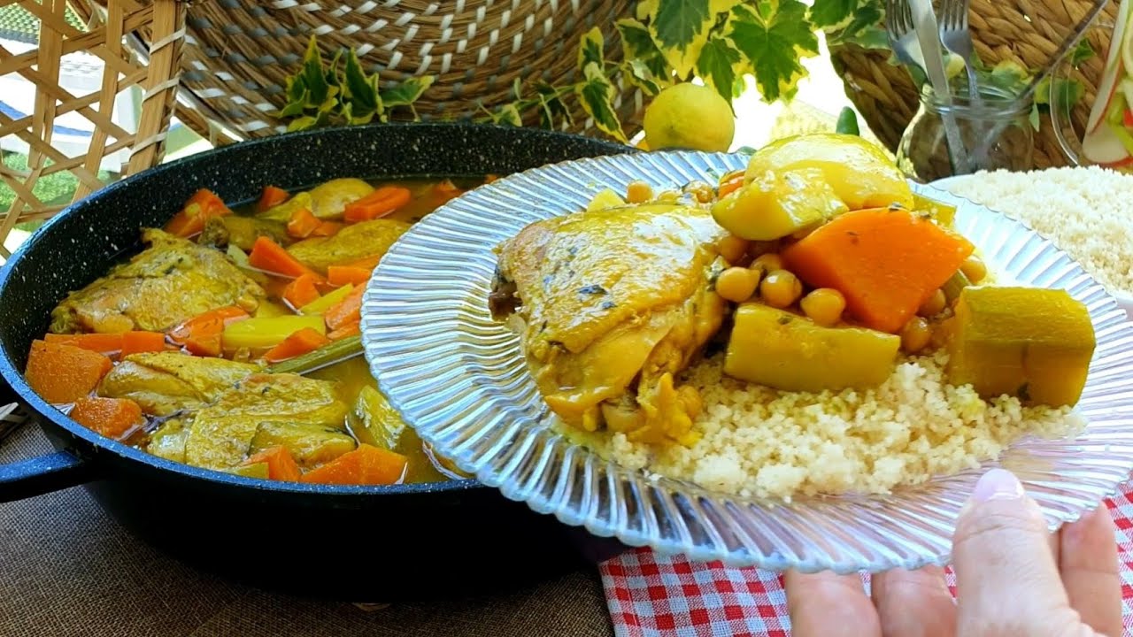 מרק עוף צהוב לקוסקוס || Moroccan chicken soup with couscous