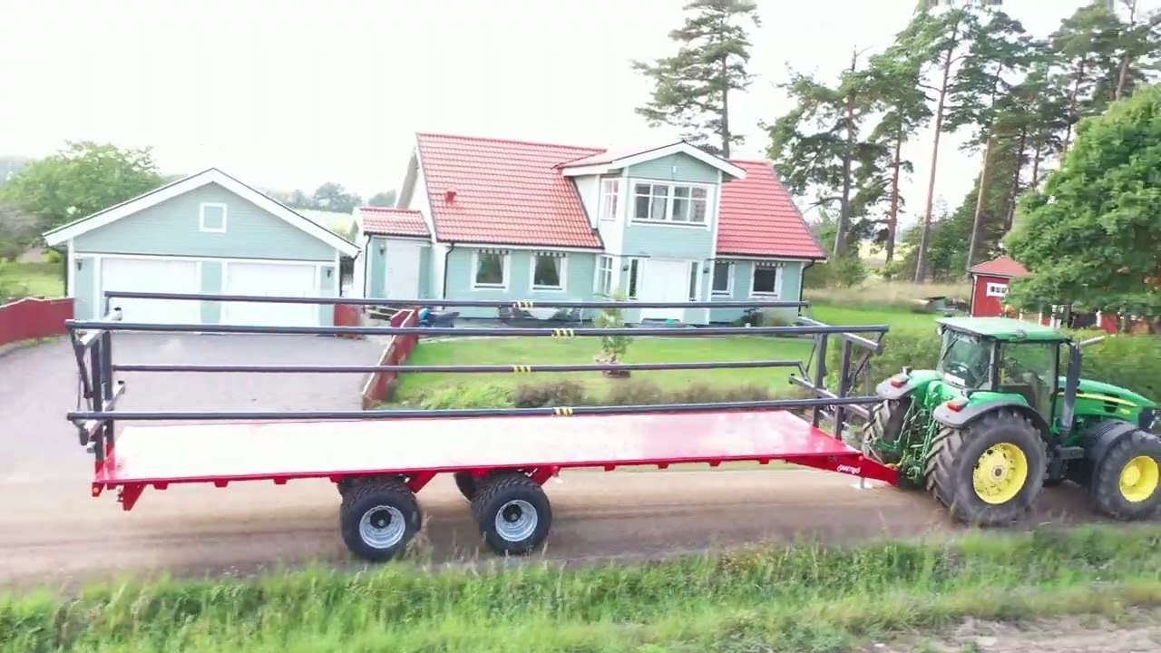 Metsjö Bale trailer MetaBale 10,7 Meters long loading area with hydraulic load securing 710/35 22,5