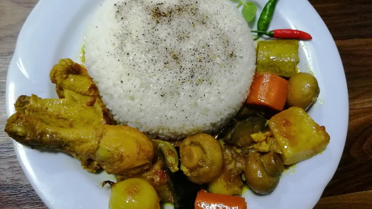 من المطبخ القطري (صالونة الدجاج) والخضار اكلة في قمة الروعة والطعم خراااافي #_مطبخ_لوز_وسكر