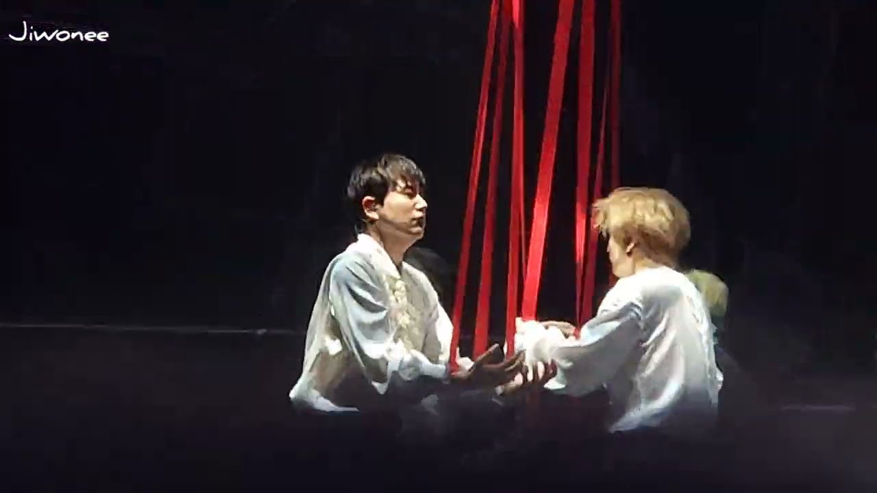 220717 SUPERSHOW9 'Burn The Floor' (EUNHYUK & KYUHYUN)