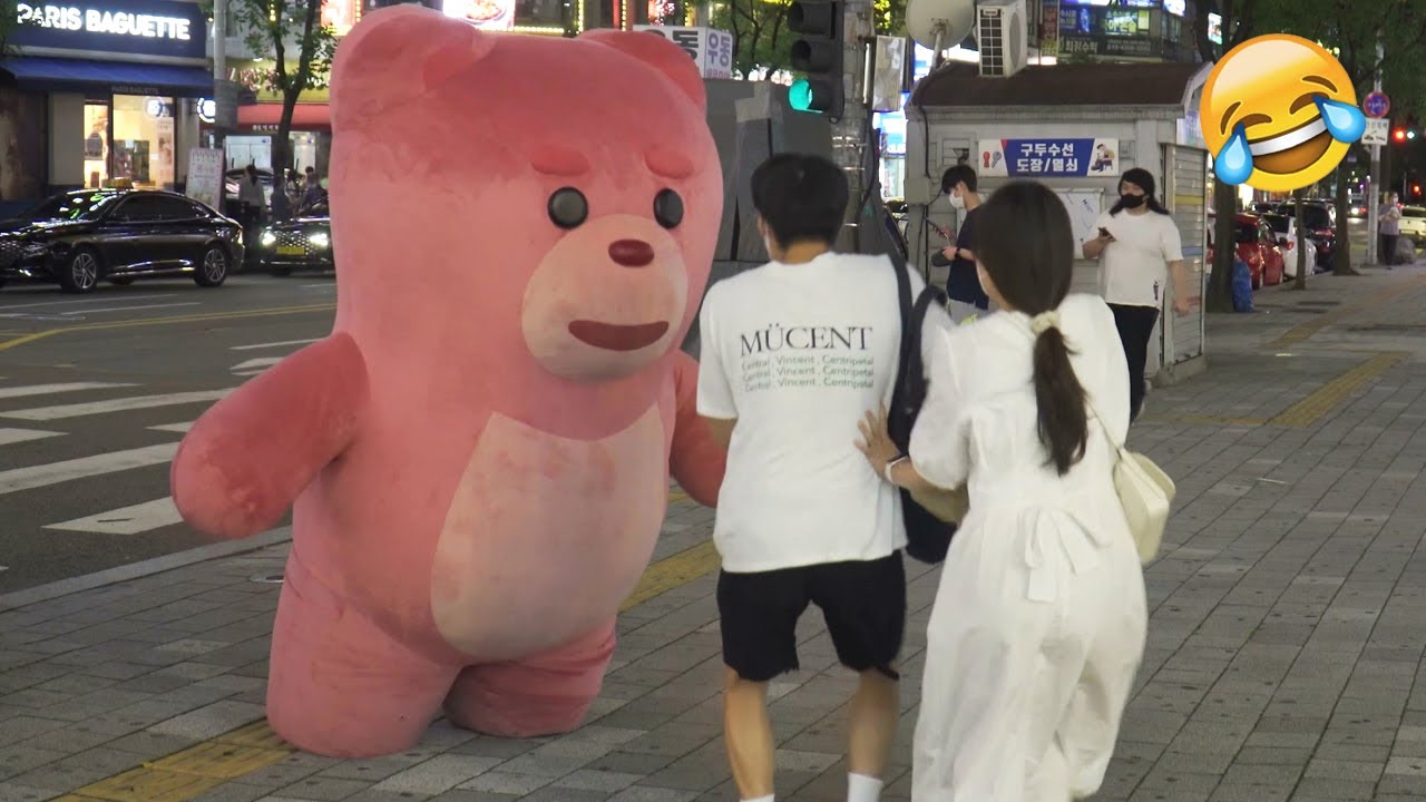 Giant pink bear Prank 