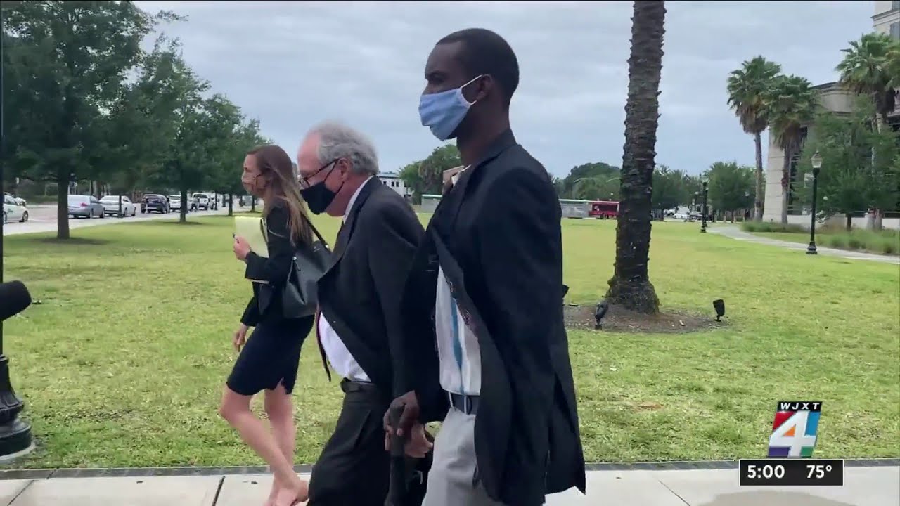Former Jaguars LB Telvin Smith sentenced to probation in child sex case