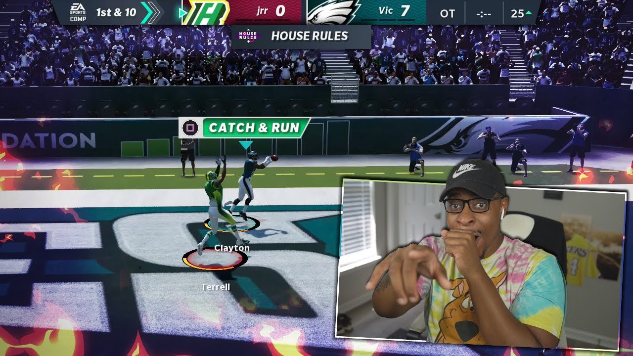 В Madden 21 снова действуют новые правила игры в студенческом футболе на позиции отбивающего!