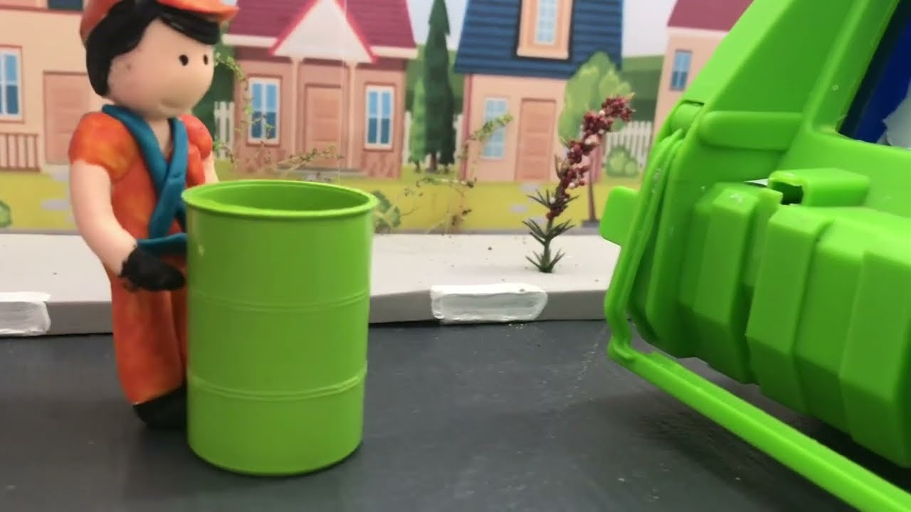 Brincando com caminhão brinquedo / caminhão de lixo / truck / toys🚗