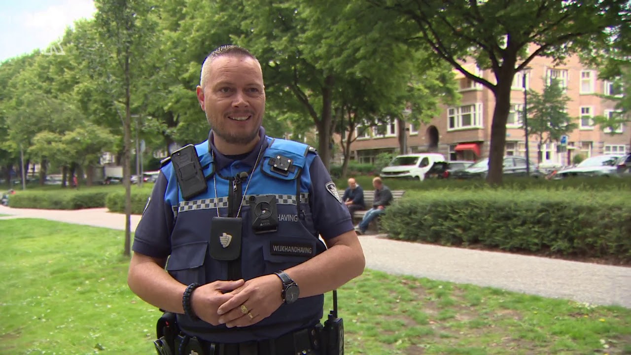 Een dag op pad met Rotterdamse boa's: 'Als je het leuk vindt om bekeuringen uit te schrijven moet...