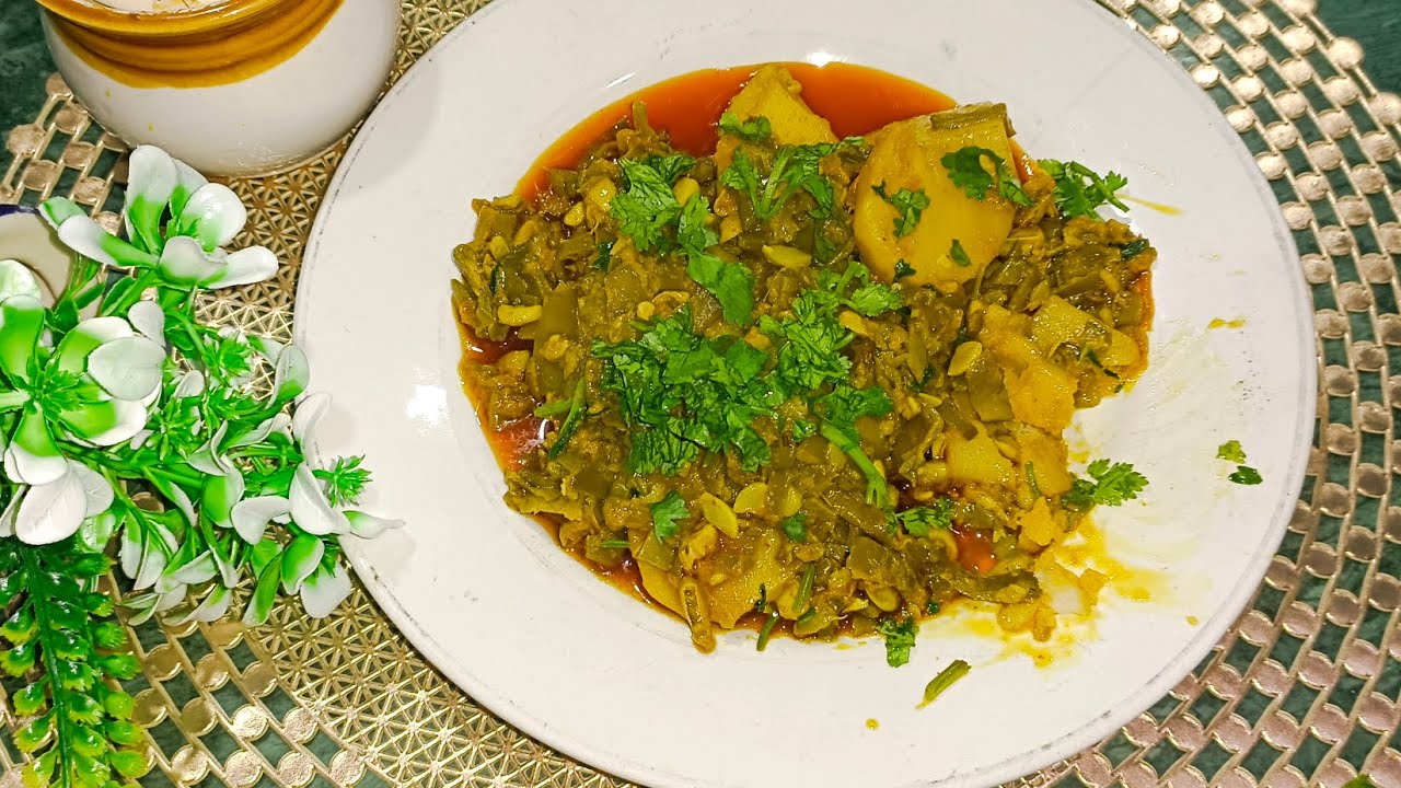 Masaledar Sem Aloo Ki Sukhi Sabzi l Sem Aloo Ki   Sukhi Sabzi Recipe l Aloo Sem Ki Phali Recipe 