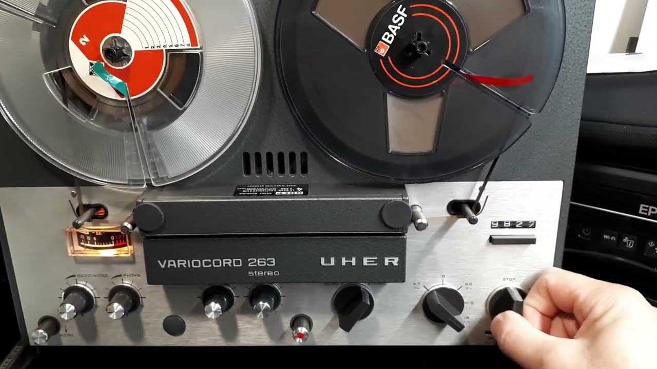 UHER Variocord 263 Stereo mit Handbuch und 2 x18cm Spulen.