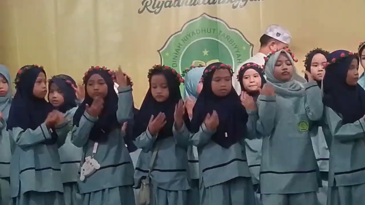 Tarian anak perempuan Muhammad nabiku