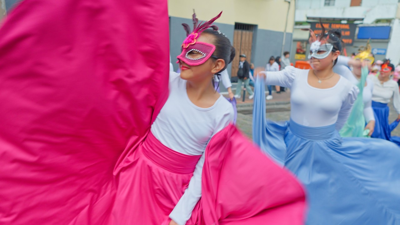 Danza Folklorica Tusuy Masikuna - Kuantika Arte y cultura #baile #danza #pasacalle #cultura