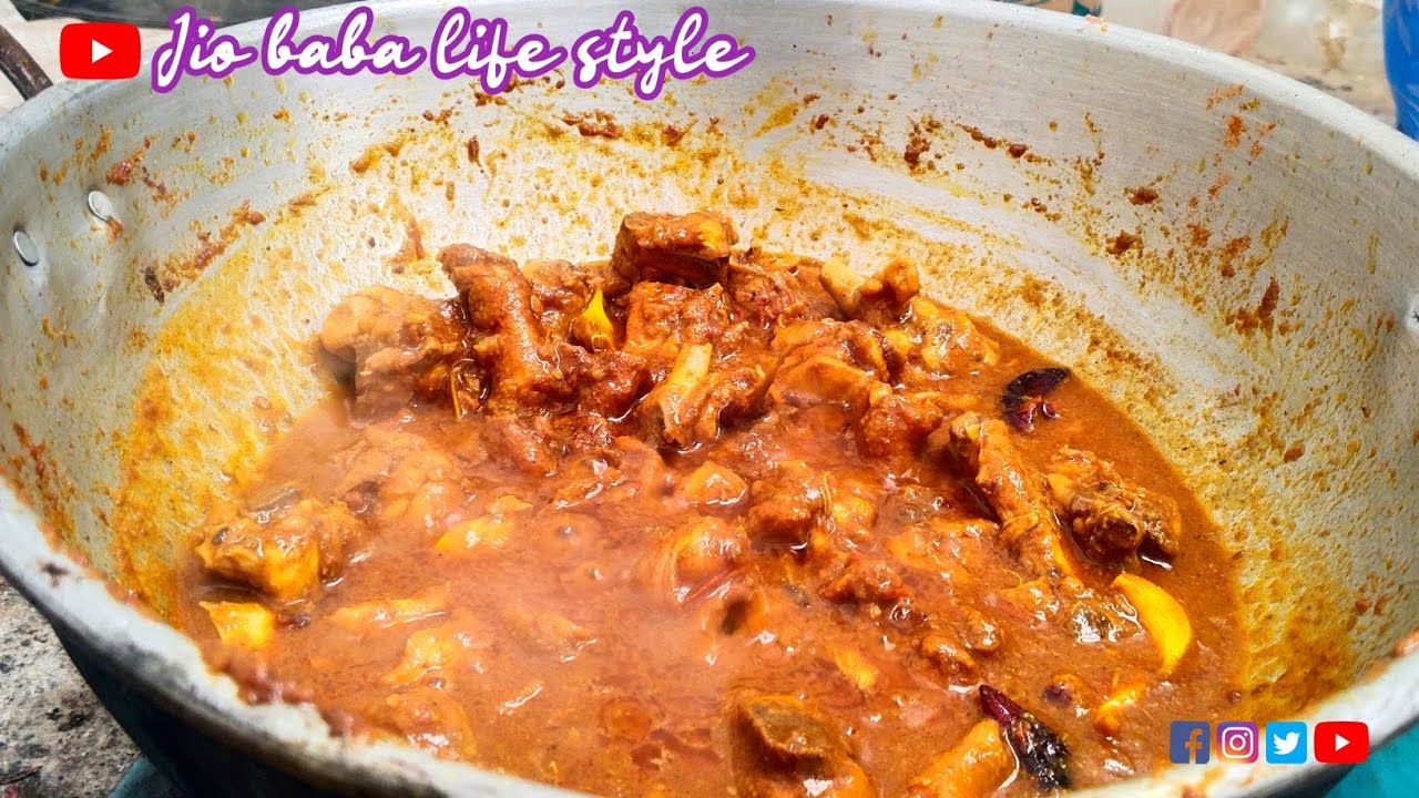 ଗାଁ ଷ୍ଟାଇଲ ରେ ଚିକେନ୍ କଷା 😋 Eating And Cooking | Chicken Curry Recipe 