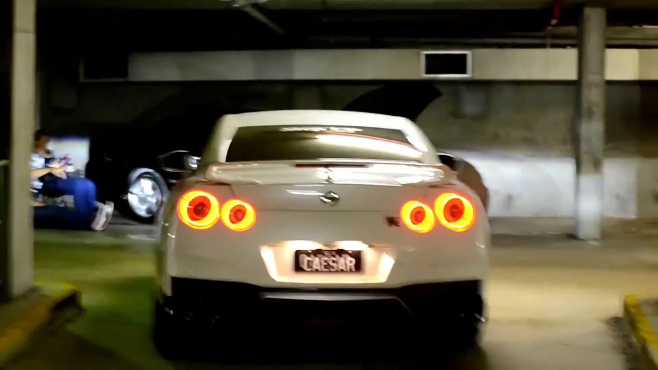 Коди Уокер и Nissan SkylineGT-R R34 из Форсажа на туре #DRIVE4PAUL