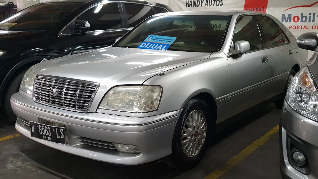 Toyota Crown 3.0L Royal Saloon 2001 [S170] In Depth Review Indonesia