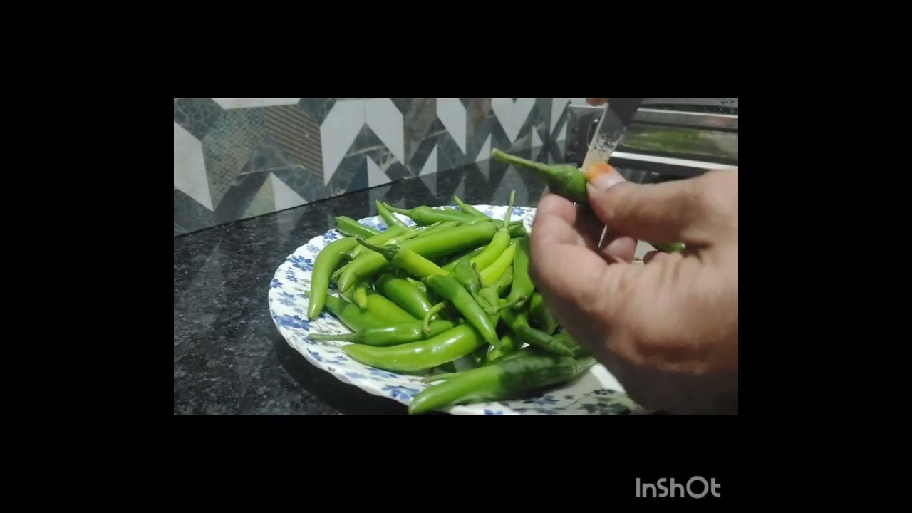 ##hari bhari Ferrari wali mirchi#😋😋 recipe 👌