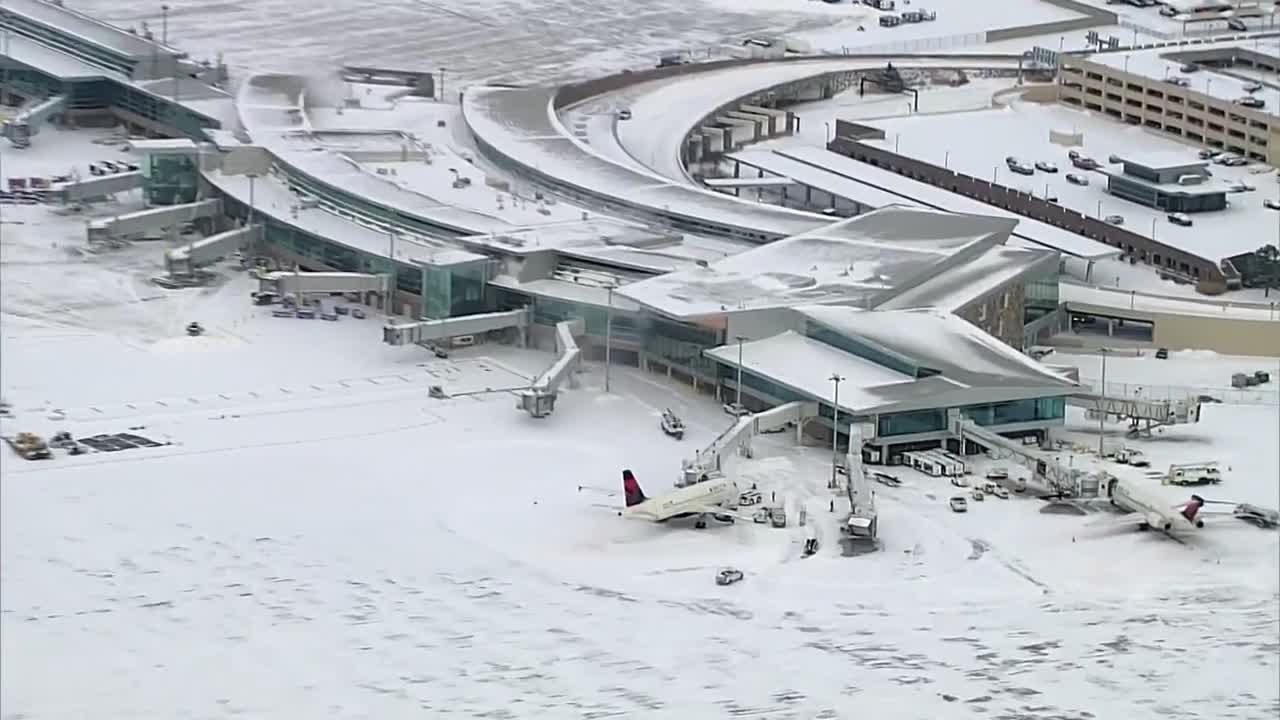 FULL INTERVIEW: OKC Will Rogers International Airport works to clear snow and resume flights as n...