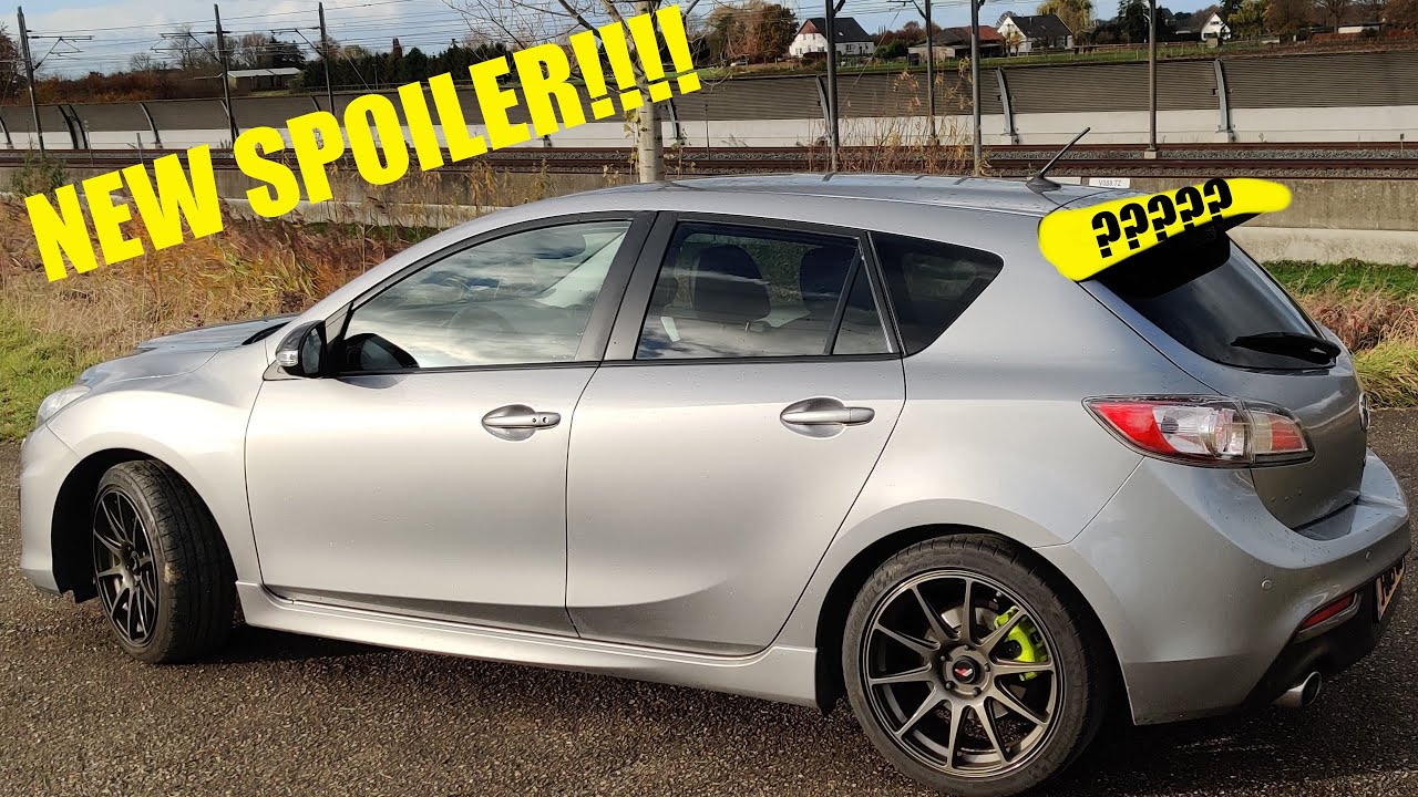 Installing a carbon fiber spoiler