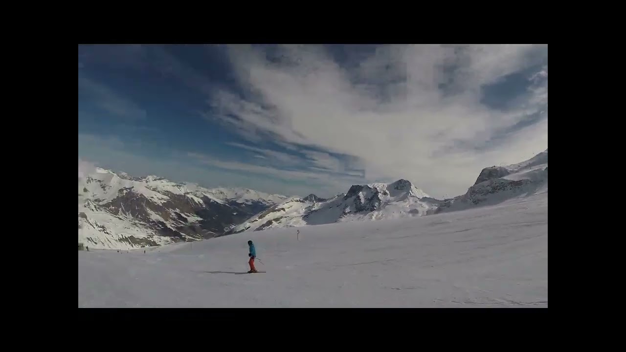 Hintertux Glacier, Piste Red 11a & Blue 3, April 2016
