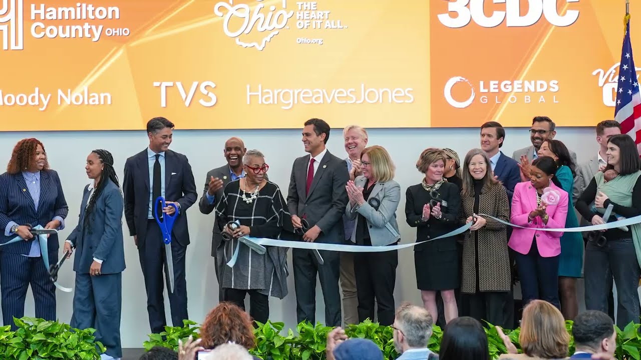 Cincinnati People – New Convention Center Opens