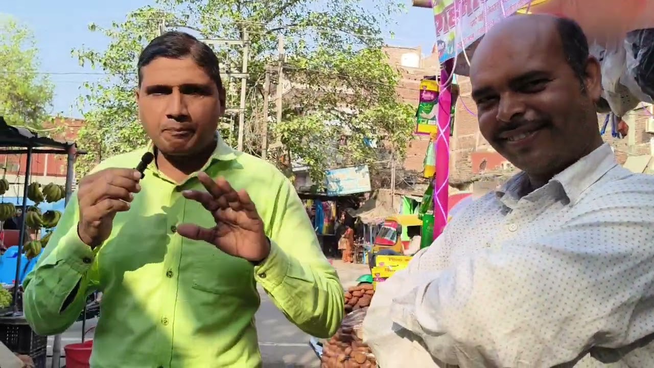 अरवल परासी के ये कलाकार है इनका नाम अनवर हुसैन है