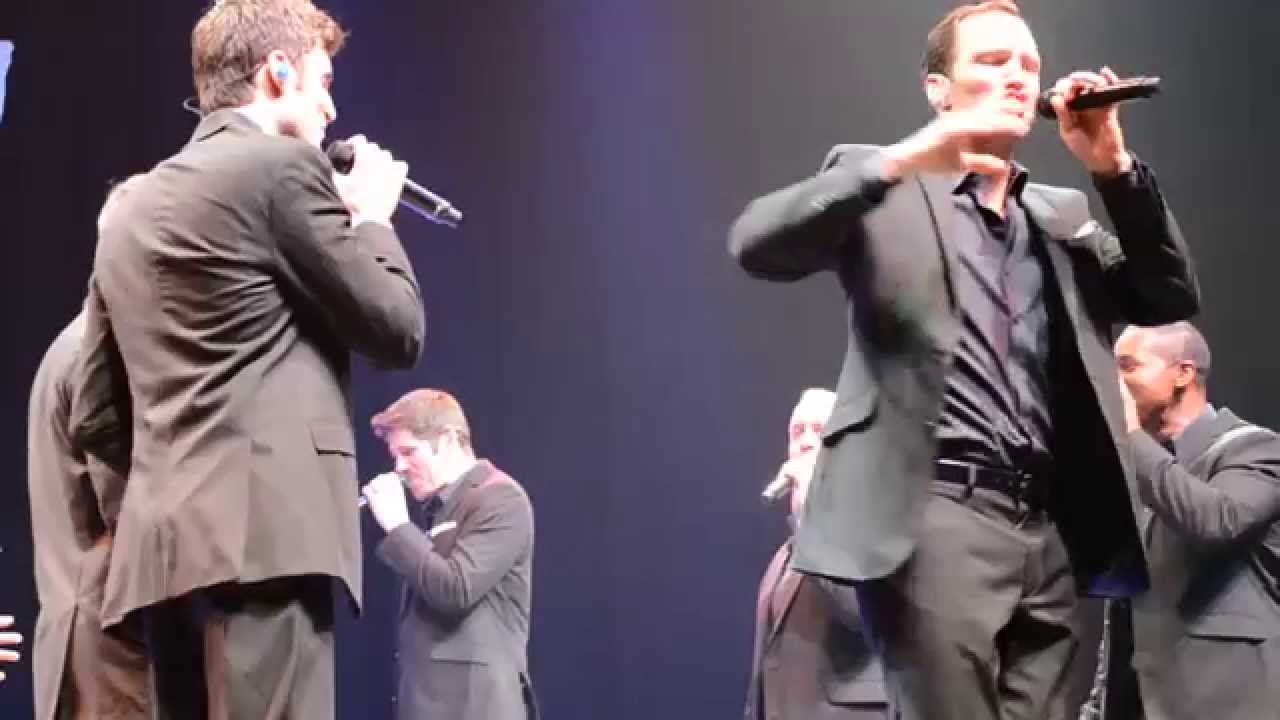 Straight No Chaser ~ Moves Like Jagger/Call Me Maybe/Gangnam Style/Sexy and I Know It Medley