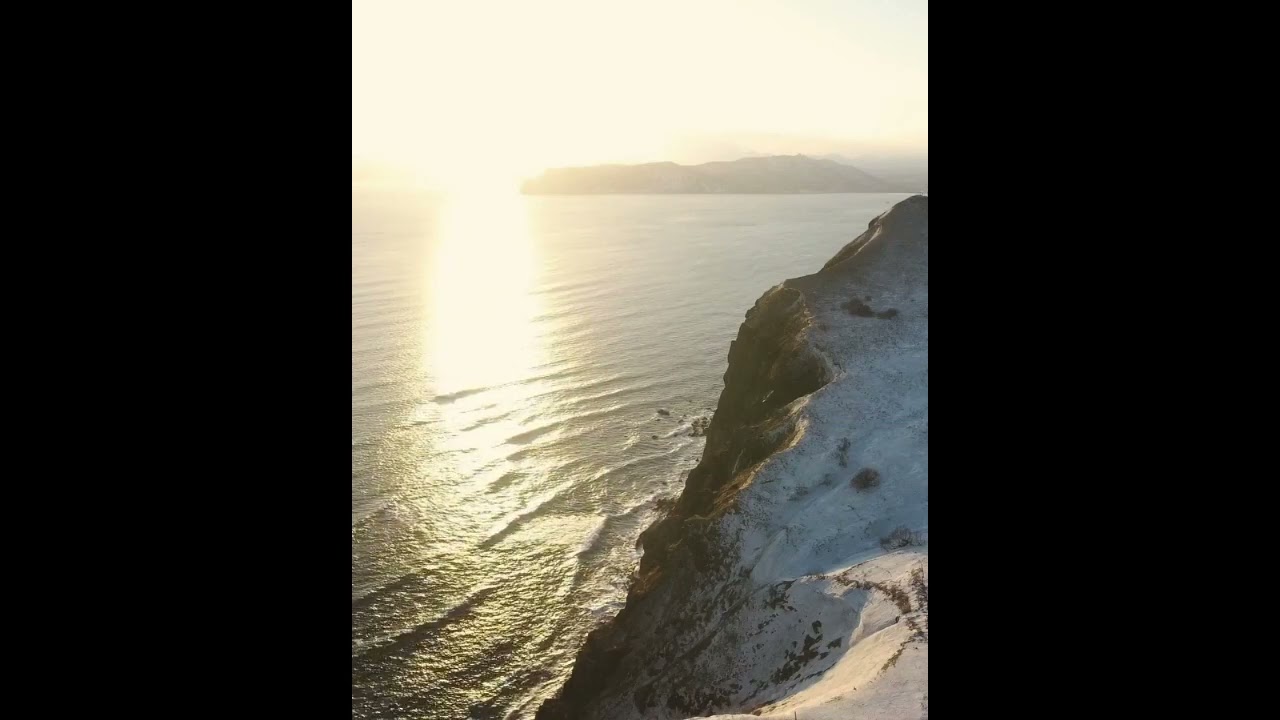 High Quality Soothing Waves Hitting Cliff | Fall Asleep Within 5 Minutes | Stress Relief, Meditation