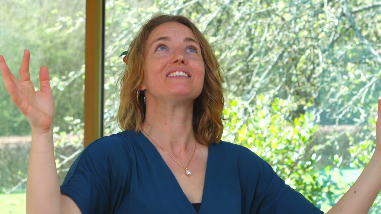The Tree of Stories - Hannah Moore - Traditional storyteller
