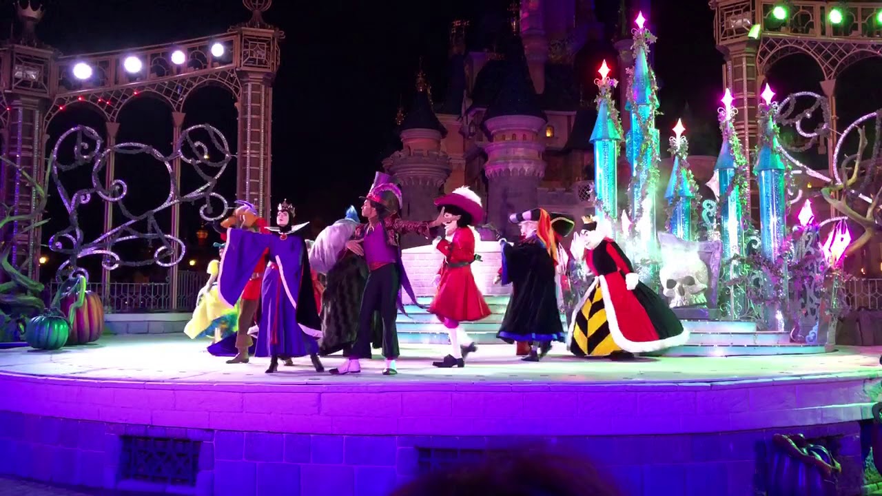 Rock on with the Disney Villains- Disneyland Paris Halloween Soirée 2018